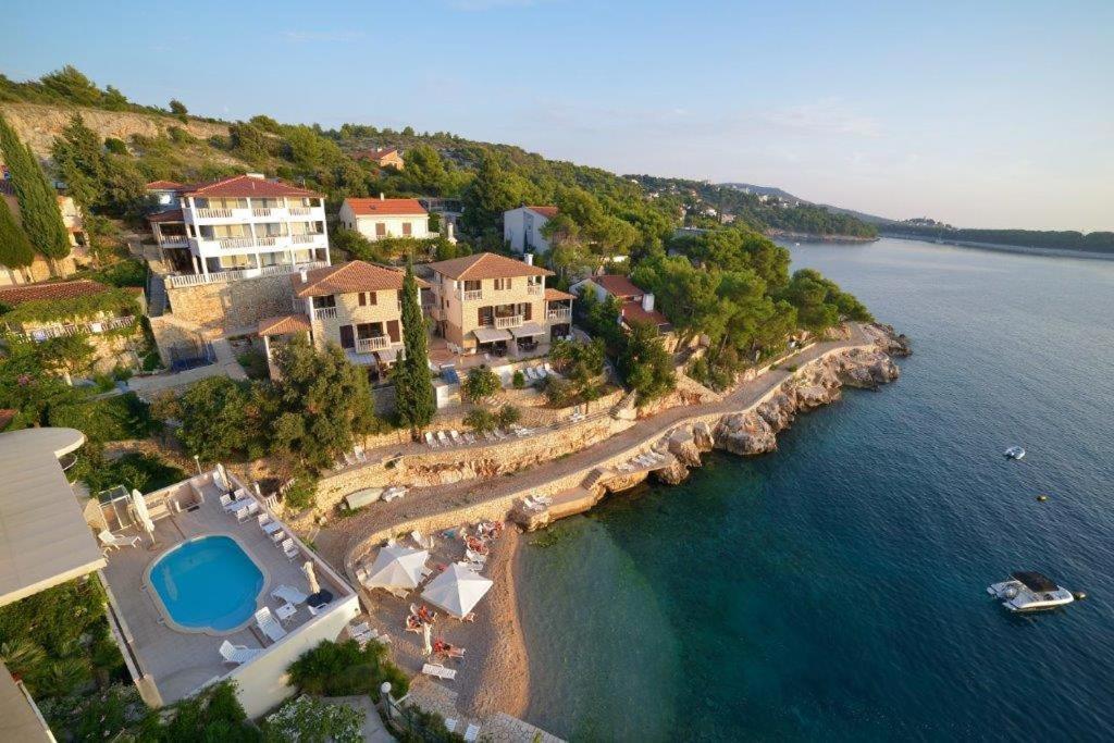 Blue Oasis Aparthotel Primosten Ngoại thất bức ảnh